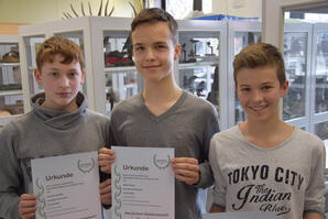 v.l.:  Thorsten Waldau (8e, 3. Platz),  Niklas Gatzka (8c, 2. Platz) und Felix Wagner (7e, 1. Platz), es fehlt: Julian Hanewald (5b) 